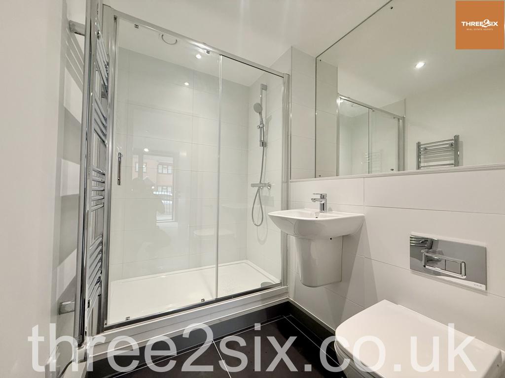 En suite two