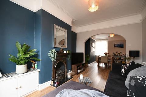 3 bedroom terraced house for sale, Guildford Road, Salford, M6