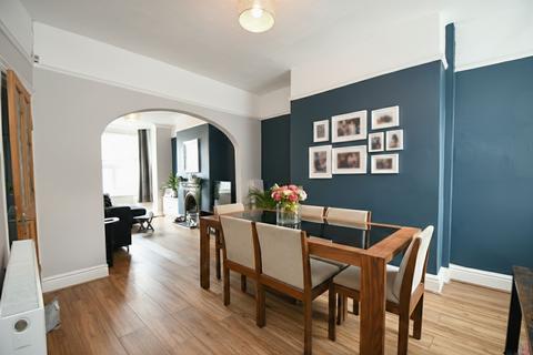 3 bedroom terraced house for sale, Guildford Road, Salford, M6