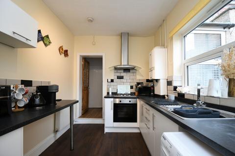 3 bedroom terraced house for sale, Guildford Road, Salford, M6