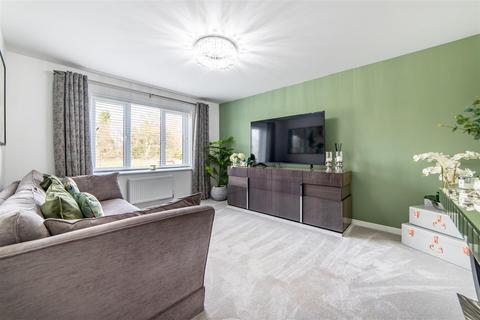 4 bedroom detached house for sale, Snowdrop Drive, Callerton, NE5