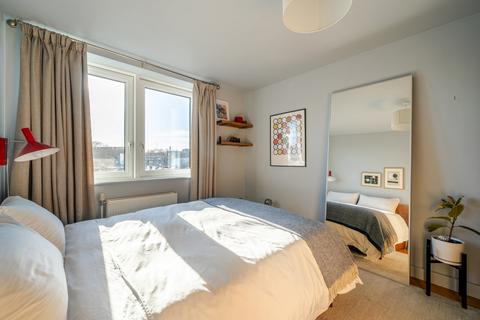 1 bedroom flat for sale, Goswell Road, Clerkenwell, London, EC1V