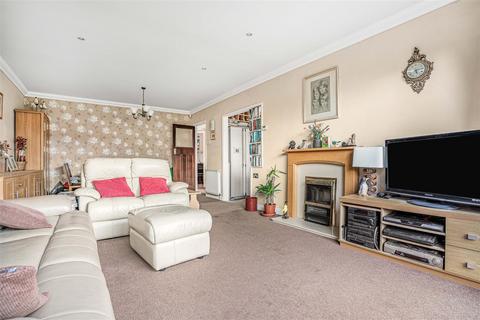 3 bedroom semi-detached bungalow for sale, Courtland Avenue, London