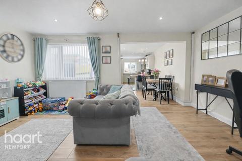 3 bedroom semi-detached house for sale, Greenmeadow Road, Newport
