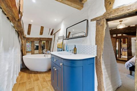 undefined, The Druce, Clavering