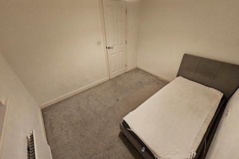 undefined, Queens Road, Slough SL1