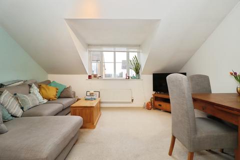 2 bedroom flat for sale, Clarence Road, Kingswood, Bristol, Somerset, BS15