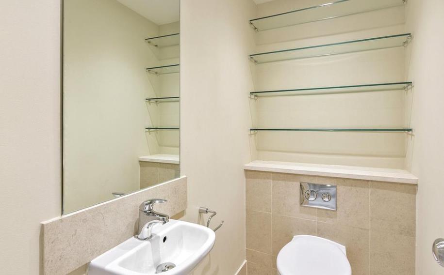 15 wellington court 8 25.02 .png