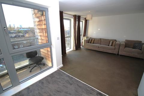 2 bedroom flat to rent, 1c Elmira Way, Salford, M5
