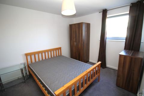 2 bedroom flat to rent, 1c Elmira Way, Salford, M5