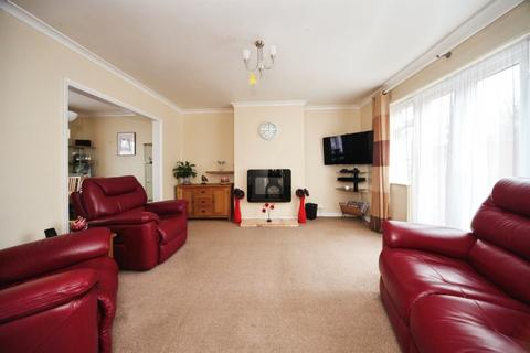 undefined, Beecroft Way, Dunstable