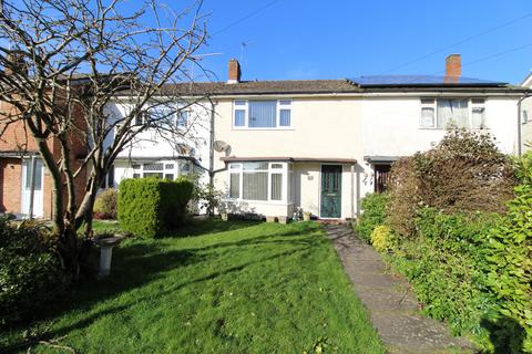 3 bedroom terraced house to rent, Clive Road, Highcliffe, BH23