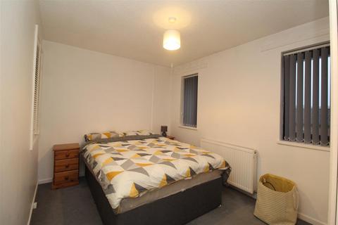 2 bedroom house to rent, Maes Yr Hafod, Cardiff CF15