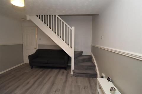 2 bedroom house to rent, Maes Yr Hafod, Cardiff CF15