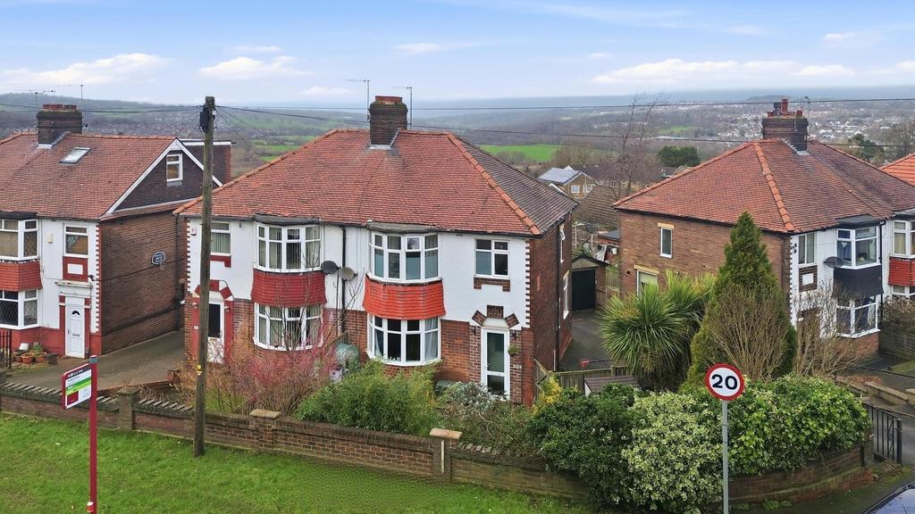 Leedsandbradfordroad001
