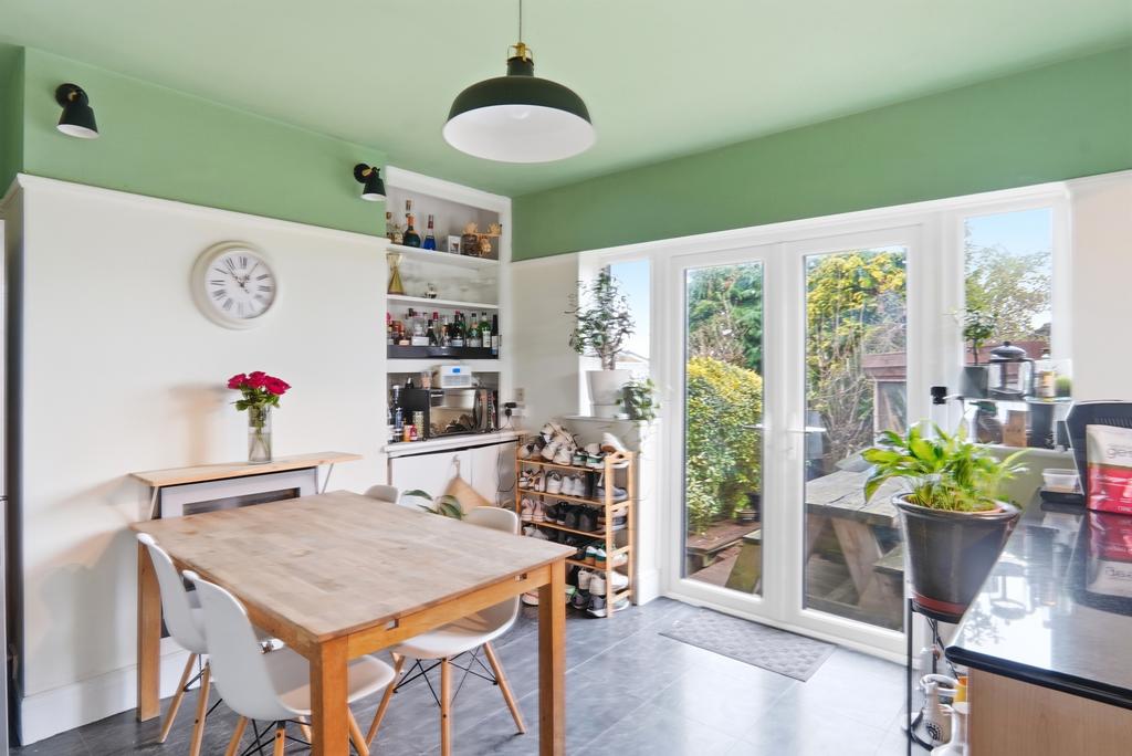 Leedsandbradfordroad019