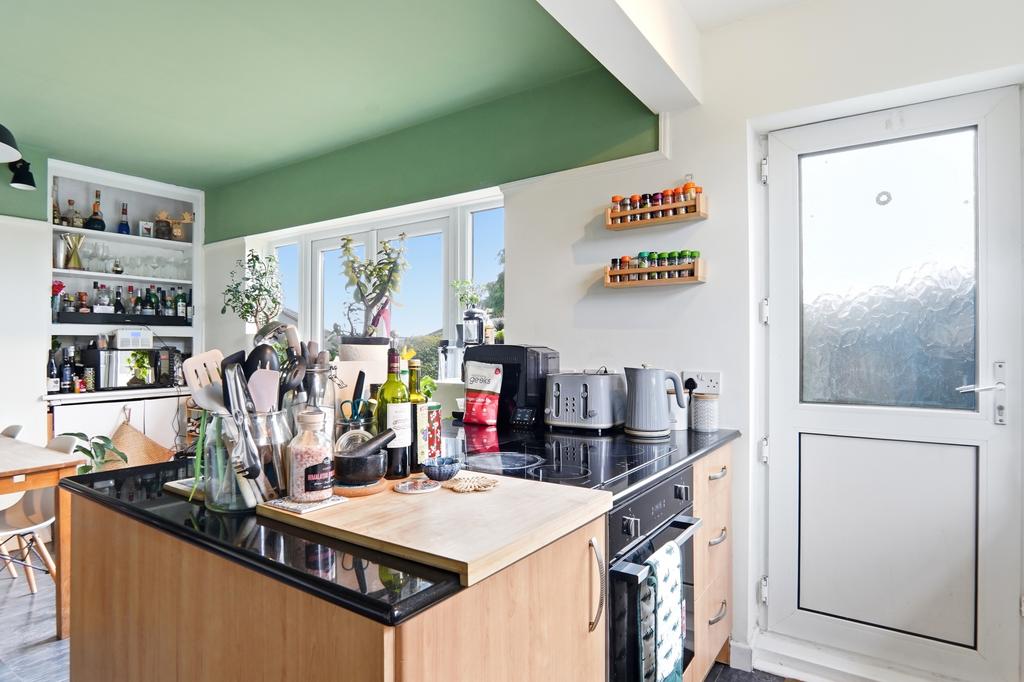 Leedsandbradfordroad022