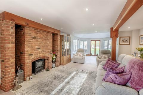 4 bedroom detached house for sale, Meadow View Weston Road, Aston Clinton