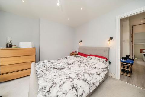 2 bedroom flat to rent, Malvern Road, London NW6