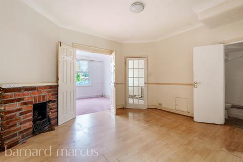 4 bedroom end of terrace house for sale, Cromwell Road, Feltham