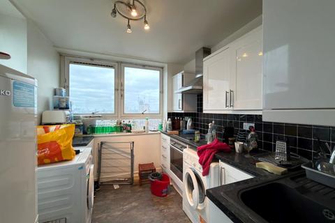 1 bedroom flat for sale, Flat 34 West Point, Avondale Square, Bermondsey, London, SE1 5NY