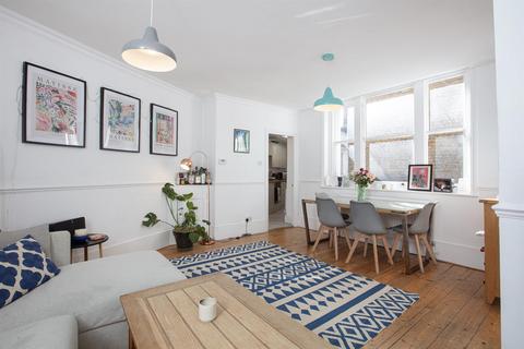 2 bedroom flat for sale, Kemerton Road, Camberwell, SE5