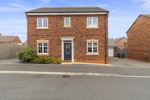 4 bedroom detached house for sale, Dadinton Drive, Droitwich WR9