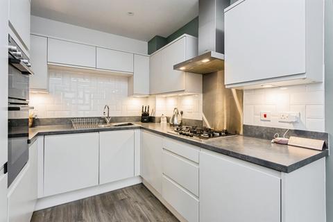 4 bedroom end of terrace house for sale, Edwin Street, Burgess Hill