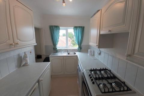 2 bedroom flat to rent, Fortyfoot, Bridlington YO16