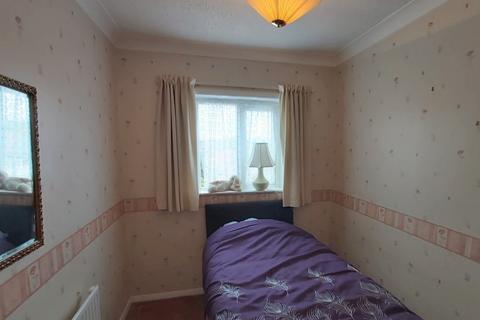 2 bedroom flat to rent, Fortyfoot, Bridlington YO16