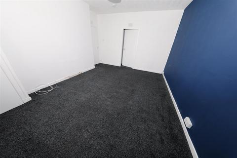 2 bedroom flat for sale, Strathore Road, Thornton, Kirkcaldy