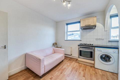 undefined, Thornton Heath CR7
