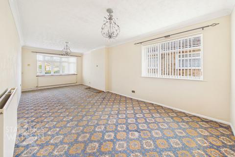 2 bedroom detached bungalow for sale, Borrowdale Drive, Norwich