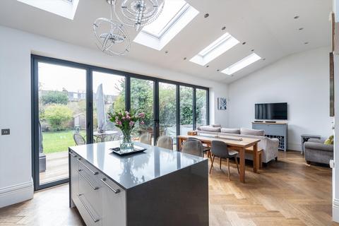 5 bedroom semi-detached house for sale, Queens Road, London SW19