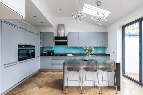5 bedroom semi-detached house for sale, Queens Road, London SW19
