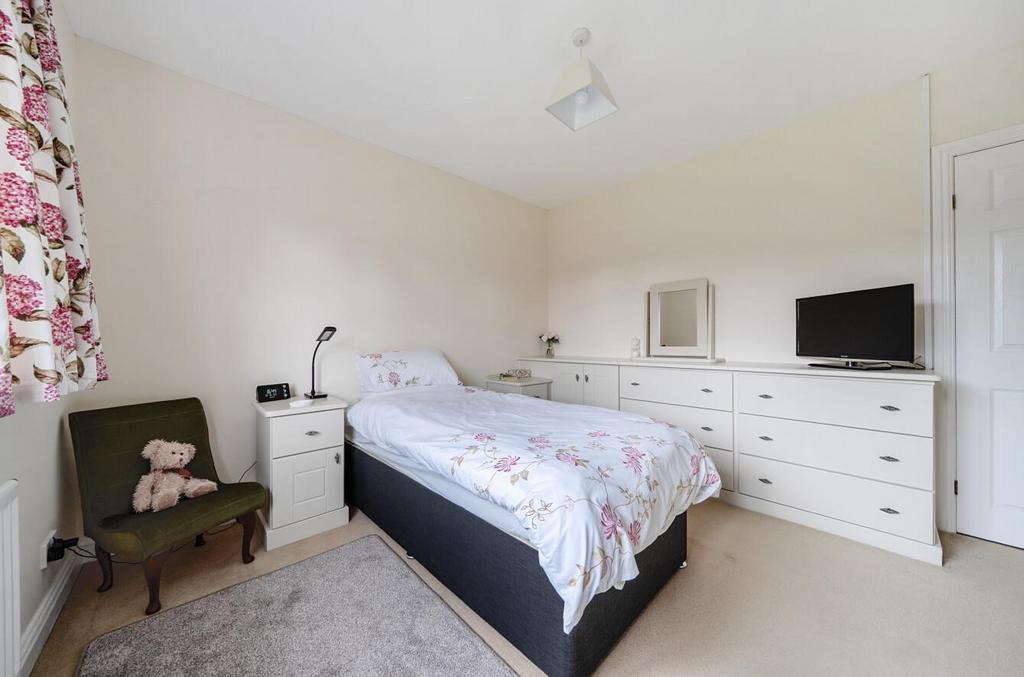 Bed11.jpg