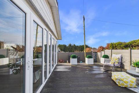 2 bedroom park home for sale, Upton Park, Main Street, Upton.