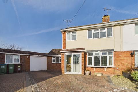 3 bedroom semi-detached house for sale, Wymering Road, Aylesbury