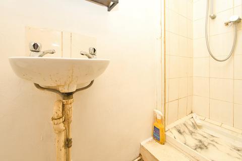 1 bedroom flat for sale, Foord Road South, Folkestone, Kent, CT20