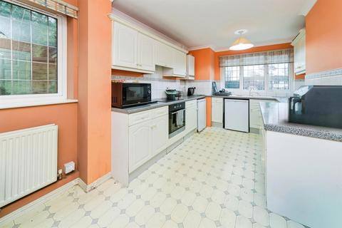 2 bedroom end of terrace house for sale, Squirrel Ridge, Crawley Down, Crawley