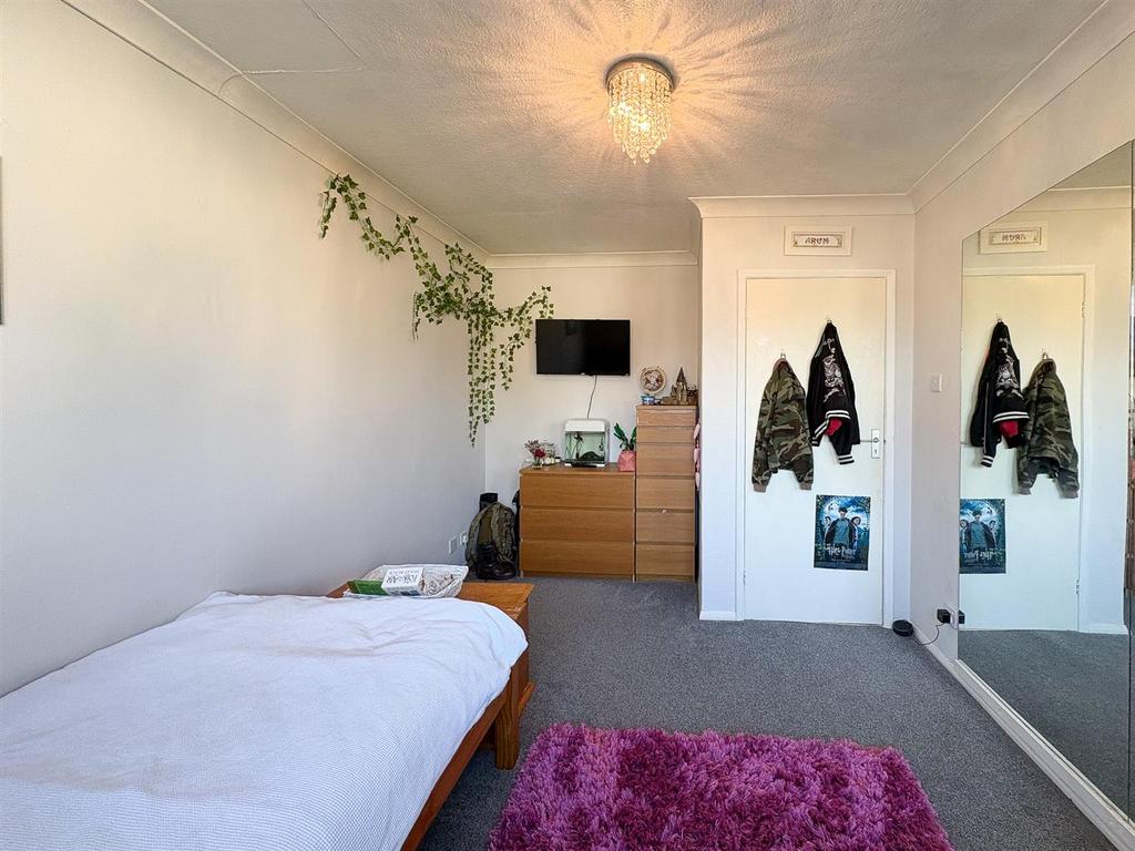 Bedroom2-1.jpg