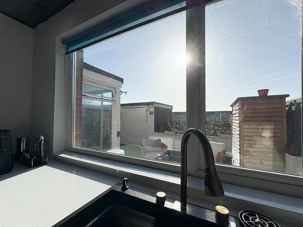 Kitchen-2.jpg