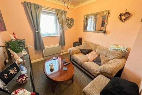 1 bedroom ground floor flat for sale, Church Street, Old Town, Eastbourne