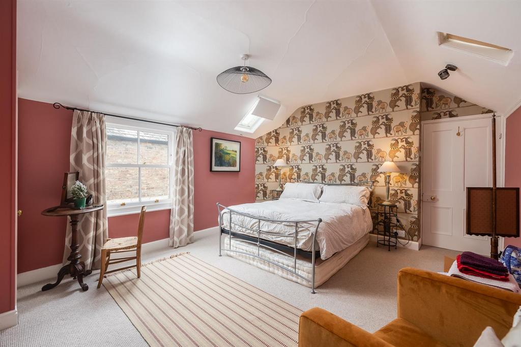 Principal Bedroom Suite