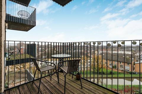 1 bedroom flat for sale, Altitude Point, Hampden Road, N8