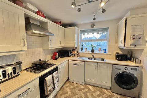 4 bedroom townhouse for sale, Merrybent Drive, Merrybent, Darlington