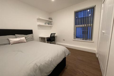2 bedroom apartment to rent, Ninian Road, Cardiff