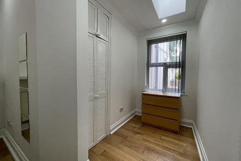 2 bedroom apartment to rent, Pen-Y-Lan Place, Cardiff