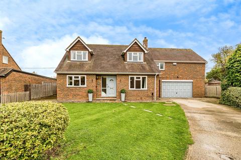 undefined, Clifden Road, Worminghall, Aylesbury