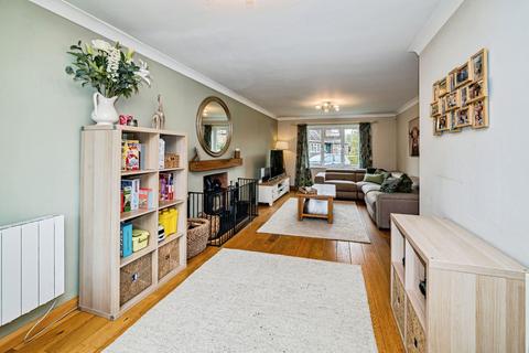 undefined, Clifden Road, Worminghall, Aylesbury
